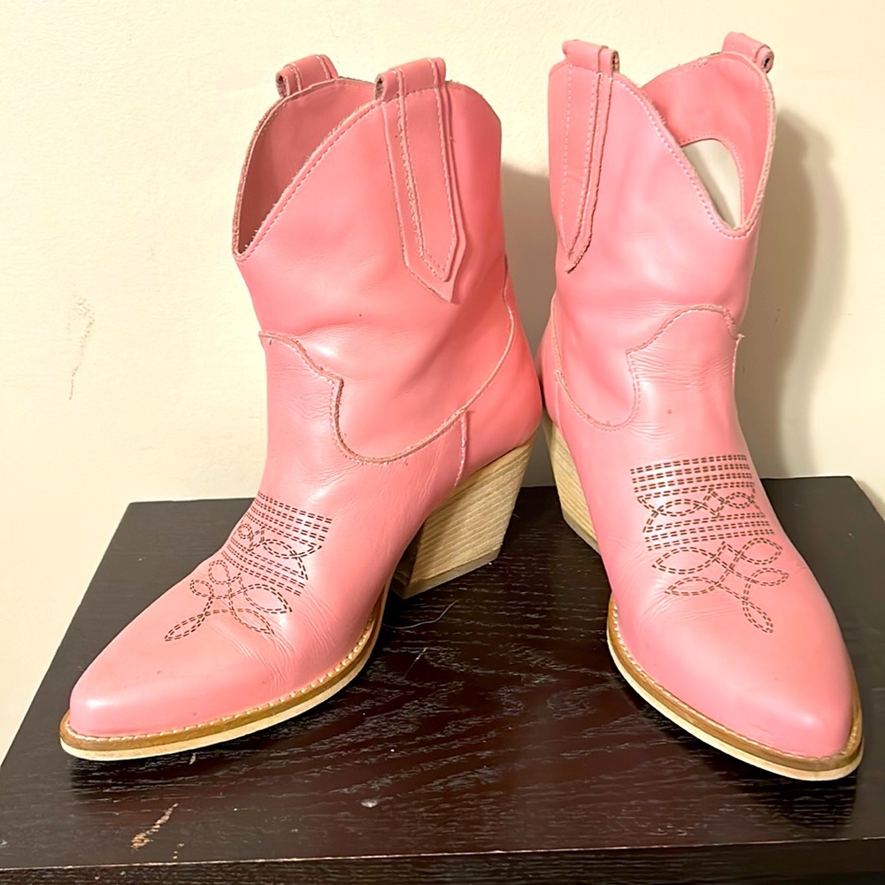 HOT leather Italian made cowgirl boots size 8